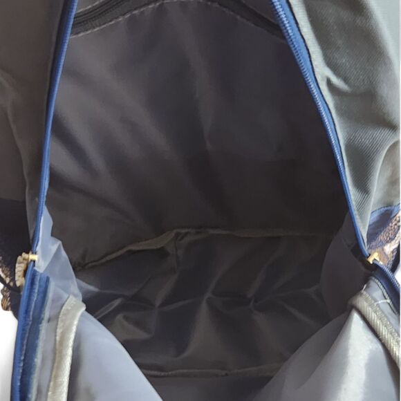 Disney Vacation Club Member Backpack Blue Gray Gold Mickey Mouse Zip Exclusive - Picture 5 of 9
